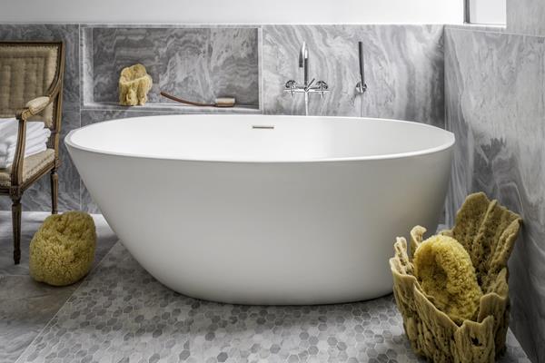 Wetstyle - BE 66 X 34 X 22 Freestanding Bathtub Left Slope