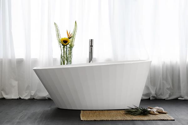 Wetstyle - Couture 65.5 X 33.75 X 25 Freestanding Bathtub