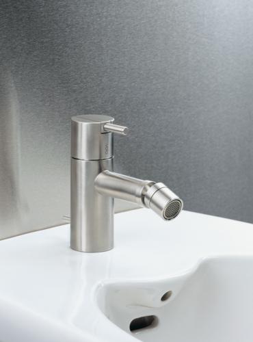 Vola - Hv4 One-Handle Bidet Set With Adjustable Nozzle