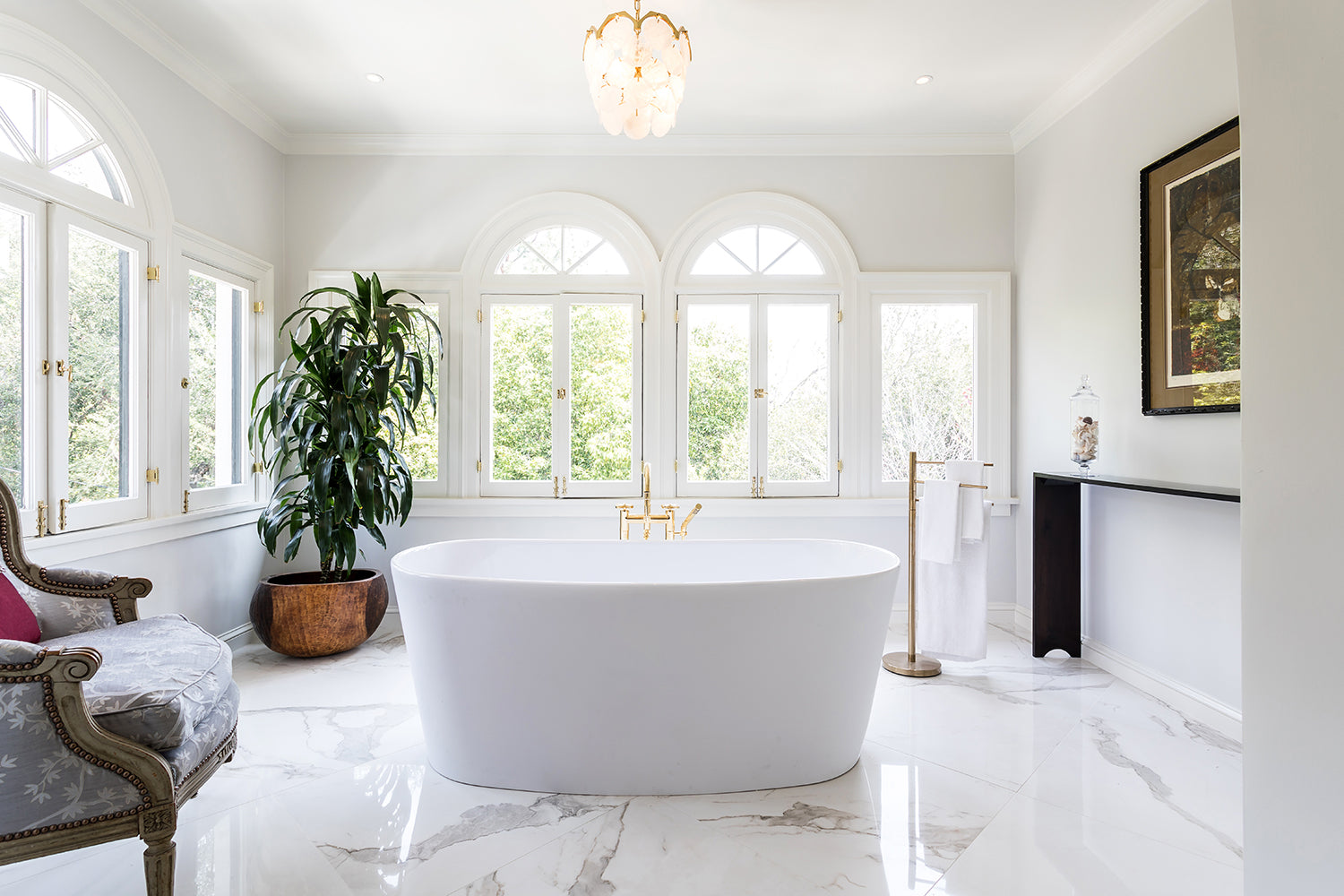 10 Simple Ways to Refresh Your Bathroom – PlumbTile