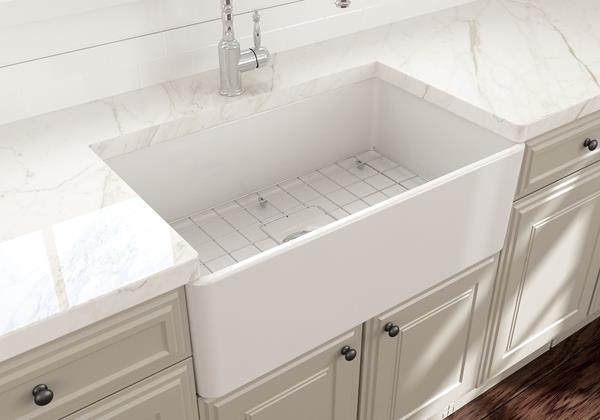 Bocchi - Classico Farmhouse Apron Front Fireclay 30 in. Single Bowl Kitchen Sink with Protective Bottom Grid and Strainer