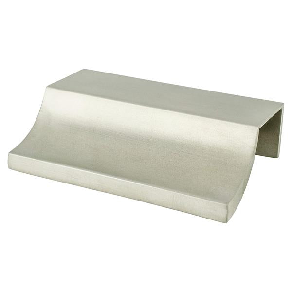 Berenson - Scoop 32mm CC Brushed Nickel Edge Pull