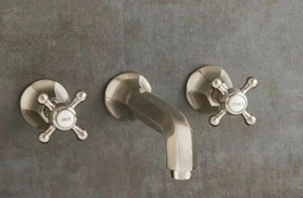Maidstone - Wall Mout Tub Faucet - Downspout