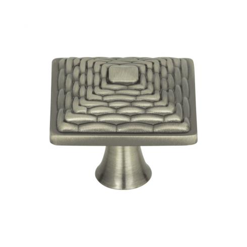 Atlas Homewares - Mandalay 1 1/4 Inch Length Square Knob