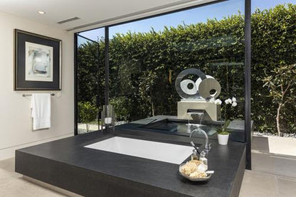 Hydro Systems - Versailles 7236 Acrylic Bathtub