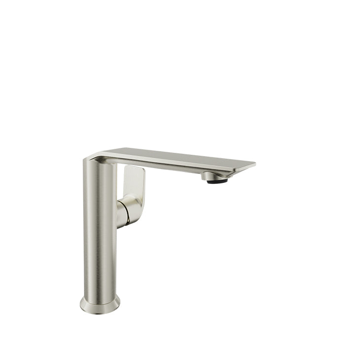 Baril - Profile B46 Medium single hole lavatory faucet, drain included