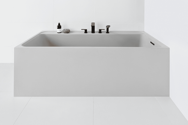 Wetstyle - Lab 60 X 30 X 19 Back Wall Flange Bathtub - Right Hand Drain