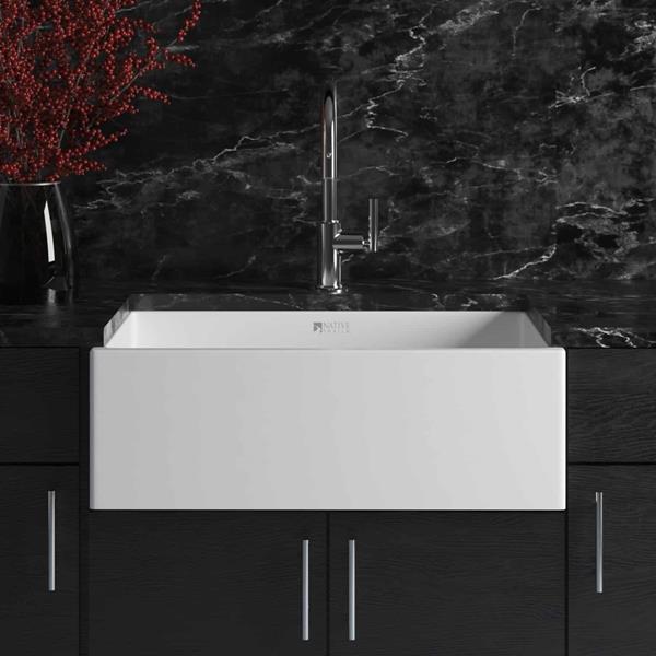 Native Trails - Dreamer 30 Fireclay Apron Front Sink in White