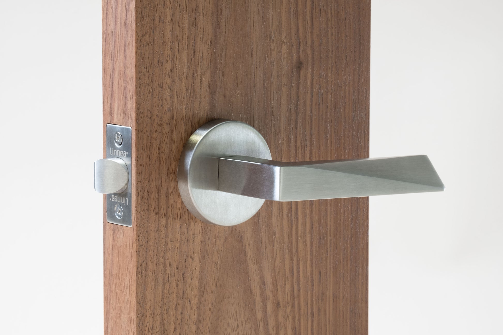 Linnea - Door Lever 19, 62 mm, 316 Stainless Steel.
